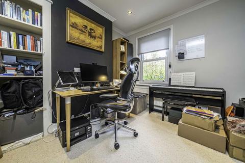38 Windsor Road, Teddington, TW11 0SF