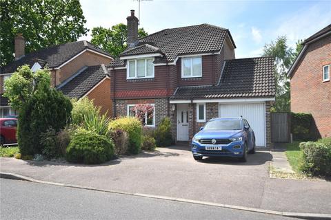 2 Alberta Drive, Smallfield, Horley, RH6 9QU