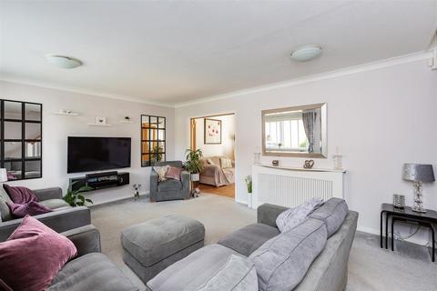 14 Bowes Wood, New Ash Green, Longfield, DA3 8QJ