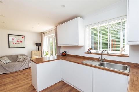 14 Bowes Wood, New Ash Green, Longfield, DA3 8QJ