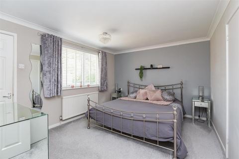 14 Bowes Wood, New Ash Green, Longfield, DA3 8QJ