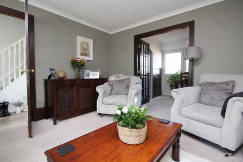 369 Braehead, Alexandria, G83 9NG
