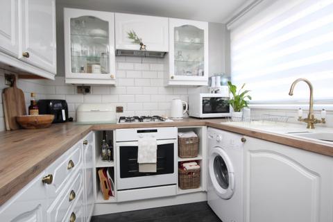 369 Braehead, Alexandria, G83 9NG