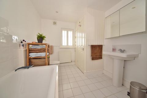 67 Andover Road, Twickenham, TW2 6PD