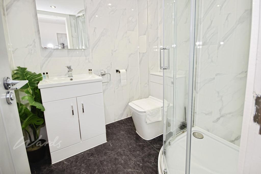 Flat c shower