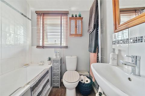 17 Queens Road, West Drayton, UB7 9EG