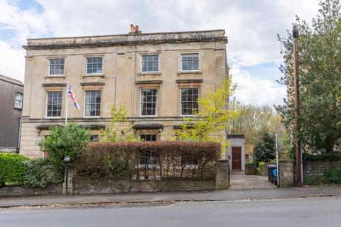 2 bedroom flat for sale, Cotham Road, Cotham