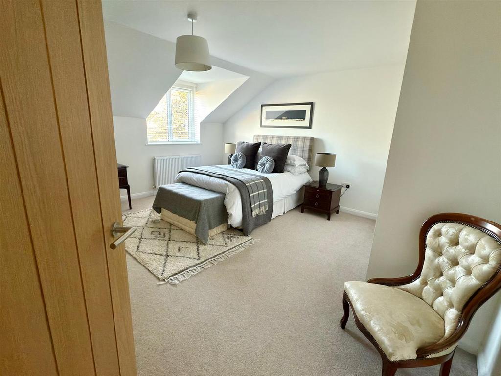 Oak Door To Bedroom 2.jpg