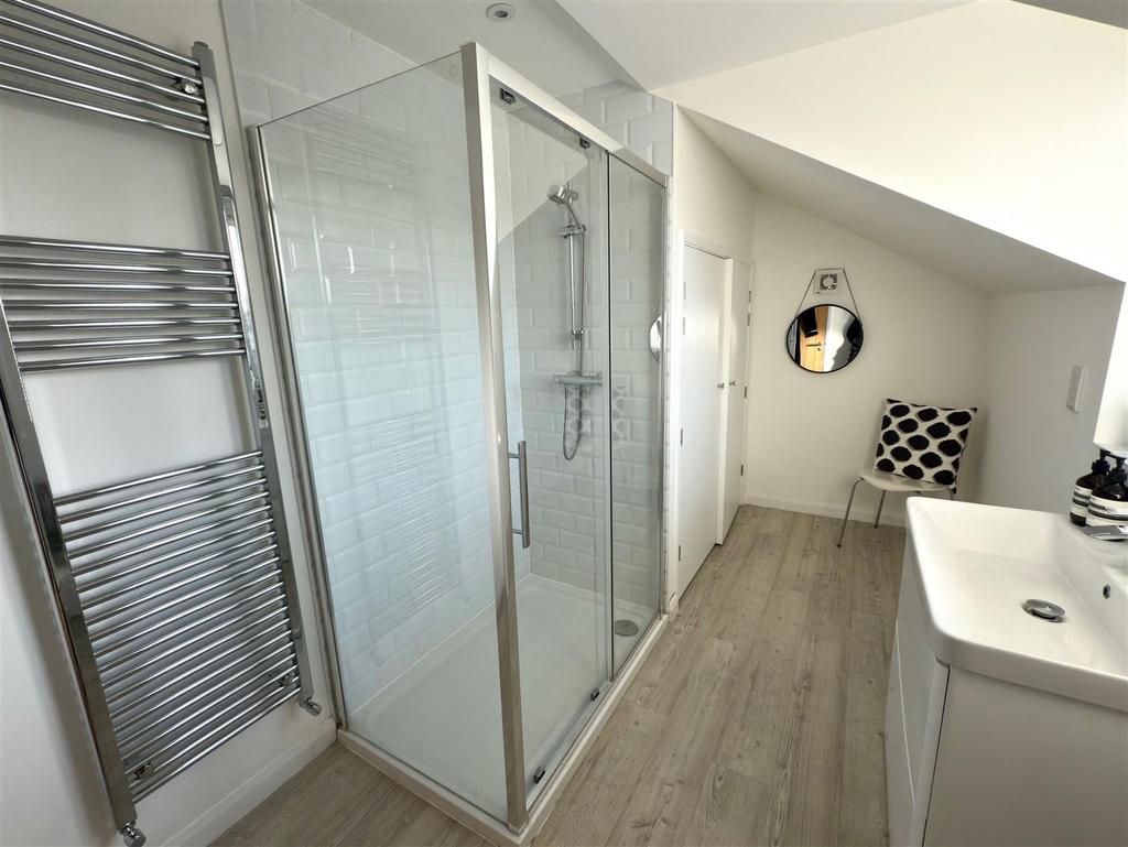 En Suite.jpg