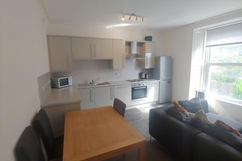 3 bedroom flat to rent, Union Place, West End DD2