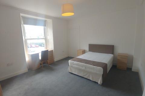 3 bedroom flat to rent, Union Place, West End DD2