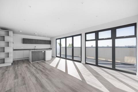 2 bedroom penthouse for sale, 109 - 111 Bath Road, Leckhampton, Cheltenham, GL53
