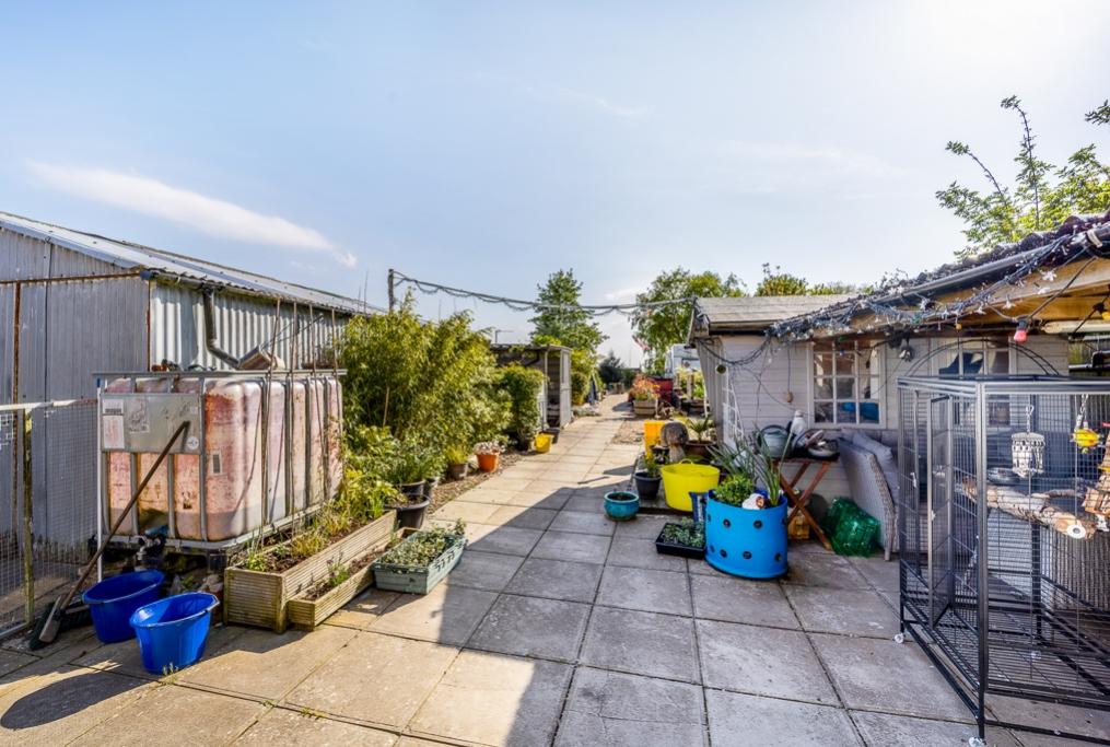 Redwood, Sea Lane (Friskney)-9