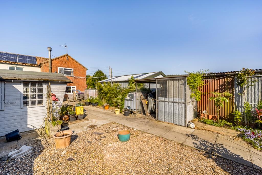 Redwood, Sea Lane (Friskney)-12