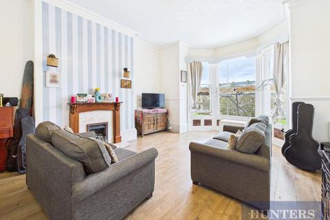 2 bedroom apartment for sale, Prince Of Wales Terrace, Scarborough