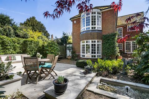 undefined, Pearson Road, Sonning, Sonning RG4