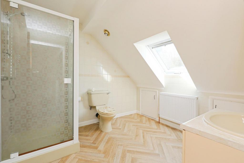 Bedroom no.4 ensuite