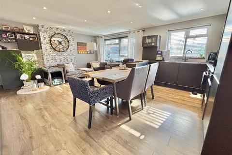 19a Dacombe Close, Upton, Poole, BH16 5JP