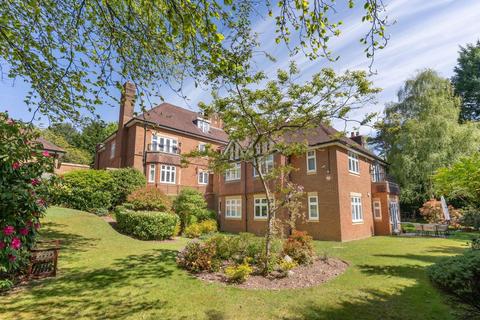 undefined, Wood End Drive, Barnt Green, B45