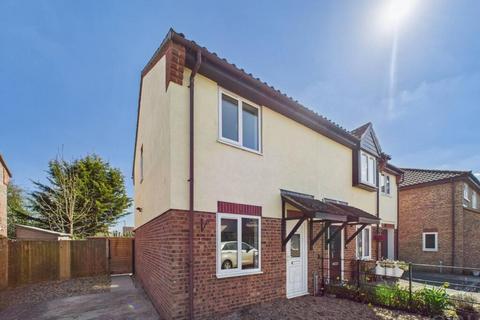 2 bedroom house to rent, Keeling Way, Attleborough NR17
