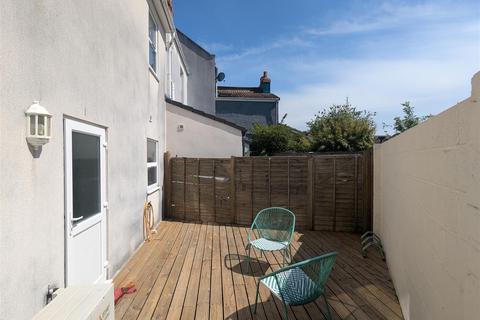 2 bedroom end of terrace house for sale, Greenmore Road, Knowle, Bristol