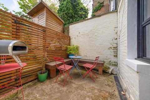 59a Gresham Road, London, SW9 7NU
