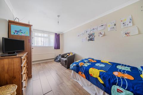 4 Melrose Close, Hayes, UB4 0AZ