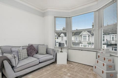 22a Lifstan Way, Southend-on-sea, SS1 2YA