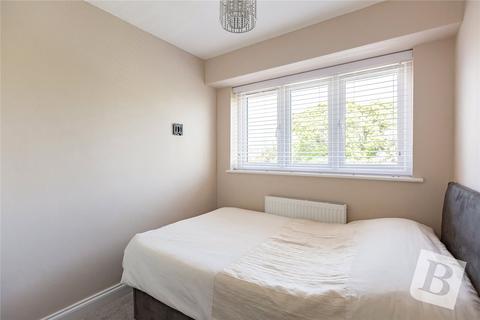 10 Cornwall Close, Hornchurch, RM11 3HA