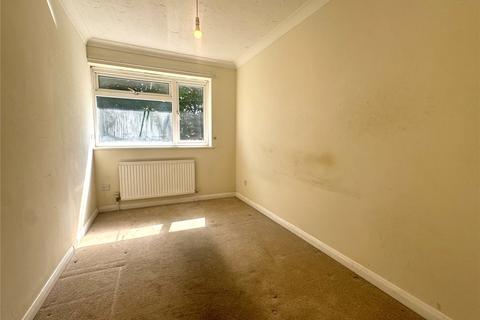 1 Calmore Close, Bournemouth, BH8 0NN