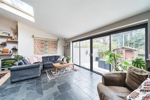 5 bedroom semi-detached house for sale, Elgin Road, London, N22