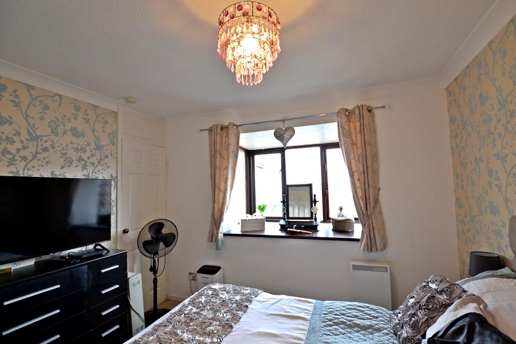 Main bedroom