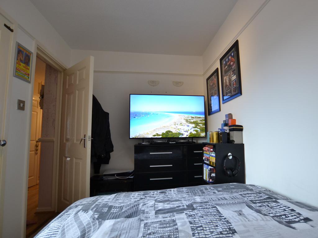 2nd Bedroom