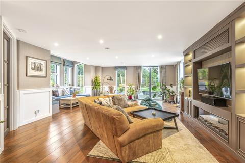 Close House Bute Avenue, Richmond, TW10 7AX