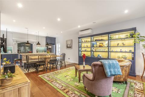Close House Bute Avenue, Richmond, TW10 7AX
