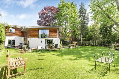 Close House Bute Avenue, Richmond, TW10 7AX