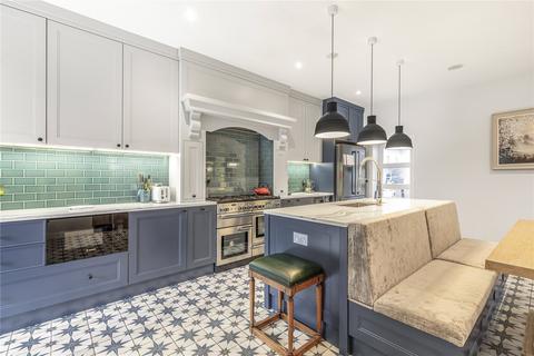 Close House Bute Avenue, Richmond, TW10 7AX