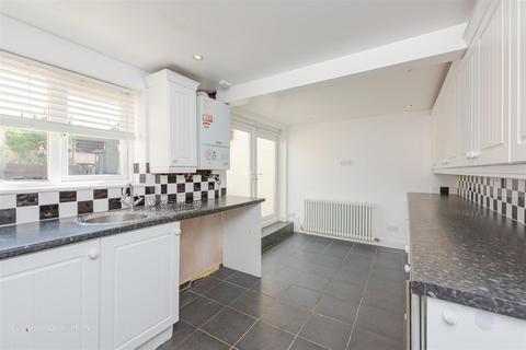 2 bedroom end of terrace house for sale, Church Road, Warton, Tamworth