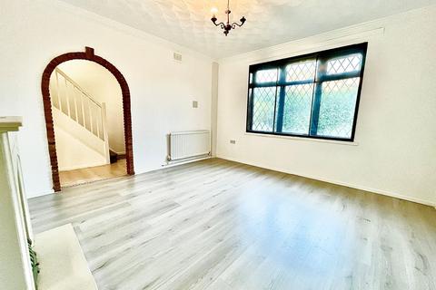 3 bedroom semi-detached house for sale, Aylestone Drive, Leicester LE2