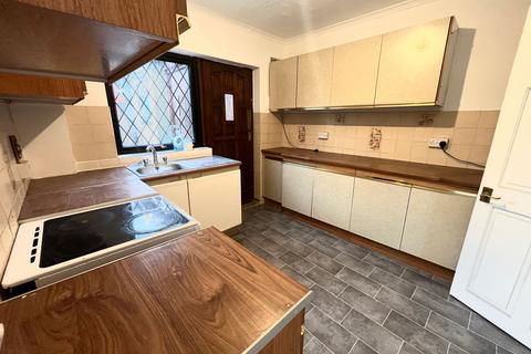 3 bedroom semi-detached house for sale, Aylestone Drive, Leicester LE2