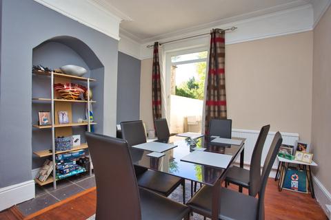 4 bedroom end of terrace house for sale, De Burgh Hill, Dover, CT17
