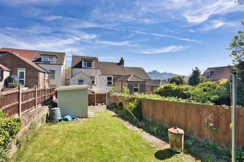 4 bedroom end of terrace house for sale, De Burgh Hill, Dover, CT17