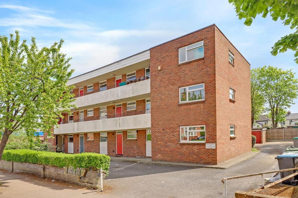 15-4c98 JHProp Wpen - 5 Harley Court -43-medium.JPG