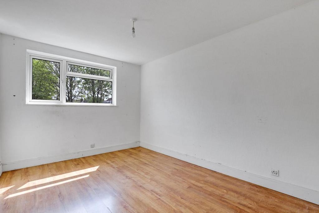 08-1444 JHProp Wpen - 5 Harley Court -22-medium.JPG