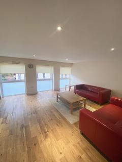 2 bedroom flat to rent, Saltoun Street, Glasgow G12