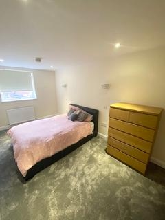 2 bedroom flat to rent, Saltoun Street, Glasgow G12