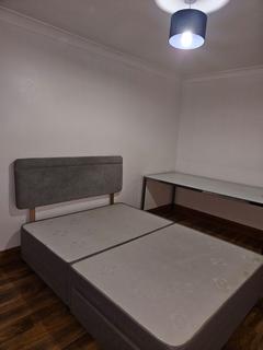 1 bedroom flat to rent, Fenton Close, London, SW9