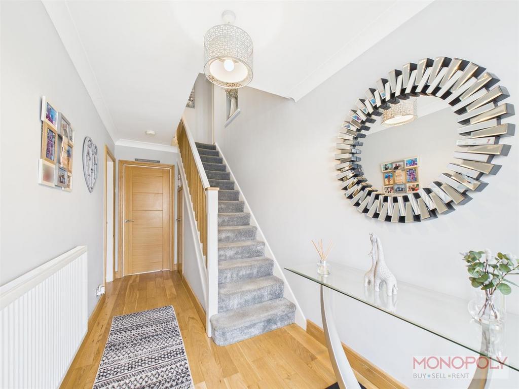 CAM01979 G0-PR0418-STILL009.jpg