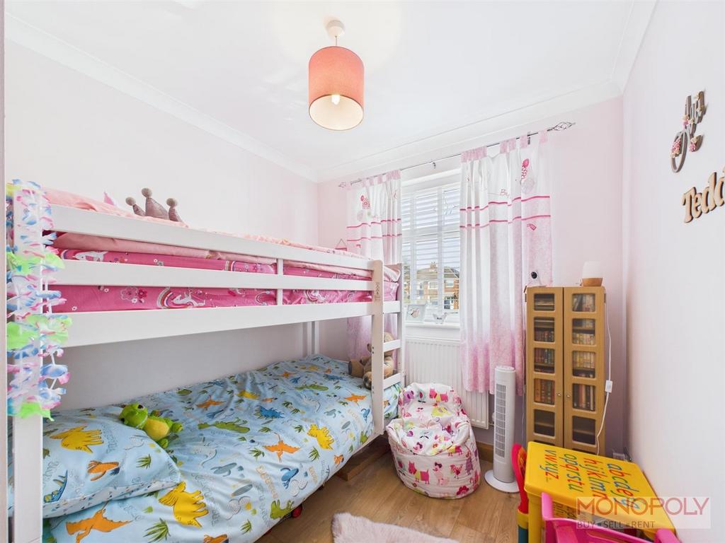 CAM01979 G0-PR0418-STILL020.jpg