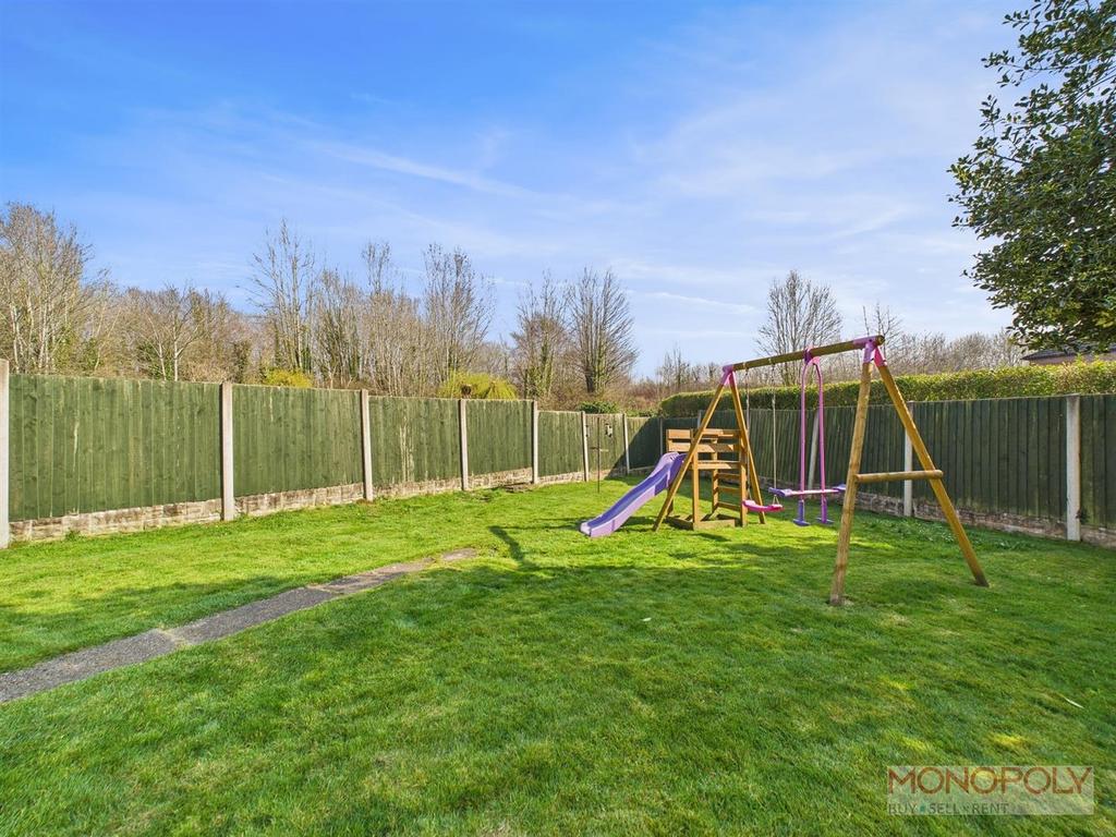 CAM01979 G0-PR0418-STILL026.jpg